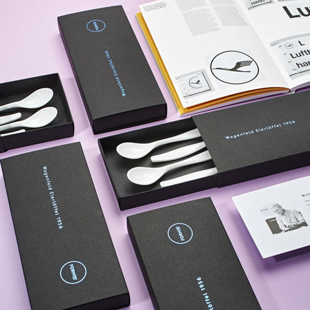 Gemeinsam mit der Wilhelm Wagenfeld-Stiftung konnten wir nach den Originalentwürfen von Wilhelm Wagenfeld das erste Bordgeschirr der Lufthansa neu aufleben lassen