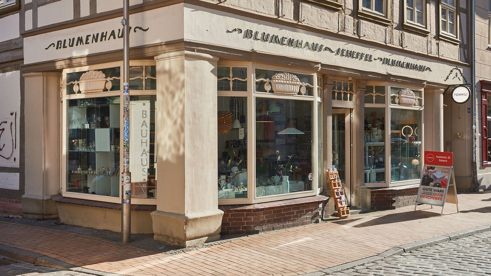 Schaufenster von Formost in der Schweriner Innenstadt