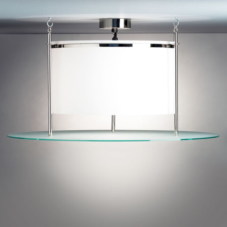 Der Entwurf für die Deckenleuchte – DMB30 stammt von Marianne Brandt.